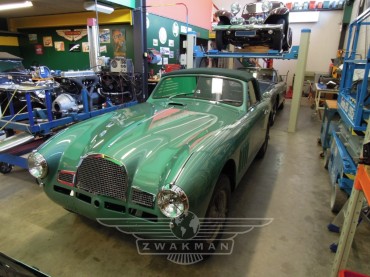 <b><strong>aston martin db2 competion</strong></b>